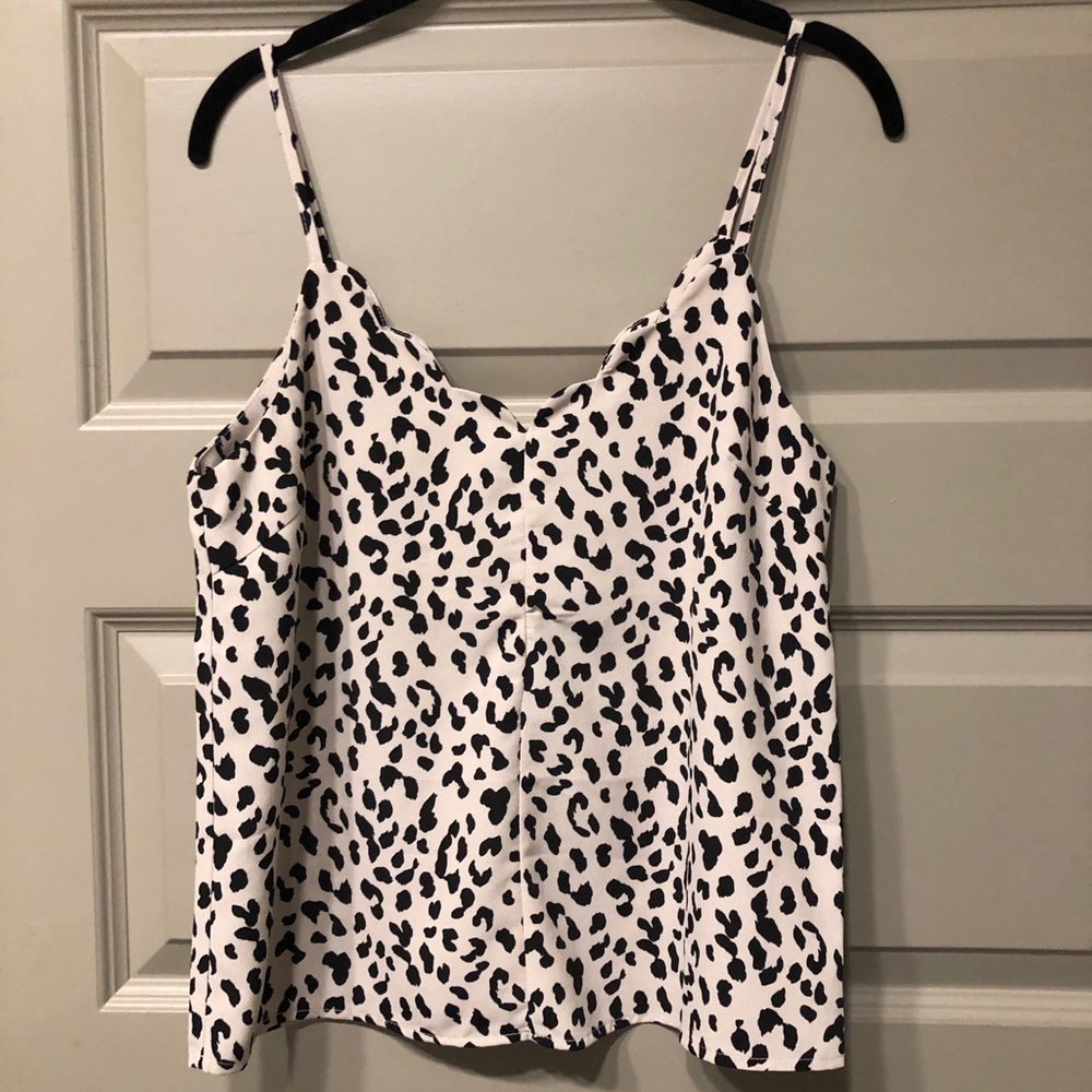 Leopard Tank